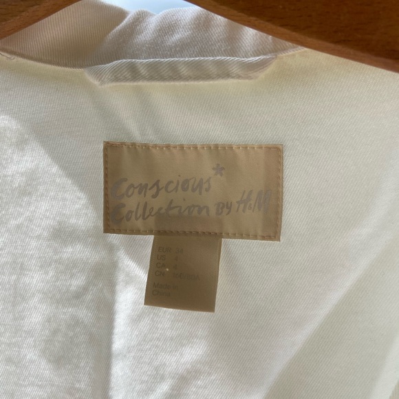 Jacket white sz 4 - Picture 4 of 4